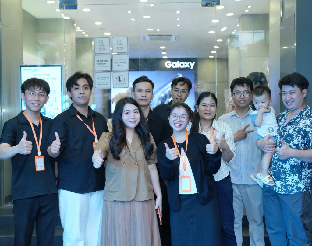 Ekip sản xuất sự kiện
